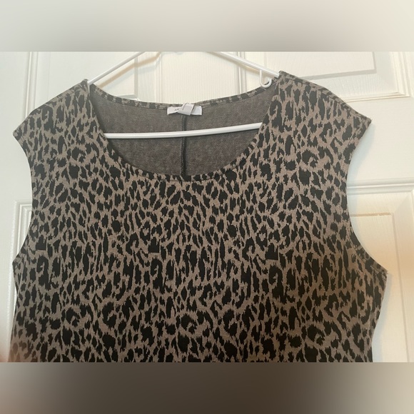 Leopard Dress - Picture 3 of 6